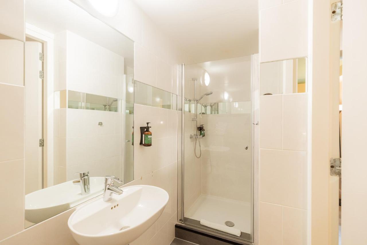 FLOATS by H2OTEL Rotterdam Ротердам Екстериор снимка