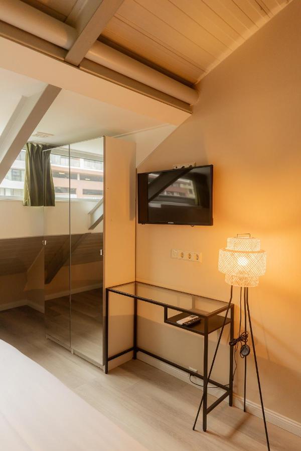 FLOATS by H2OTEL Rotterdam Ротердам Екстериор снимка