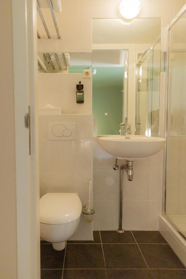 FLOATS by H2OTEL Rotterdam Ротердам Екстериор снимка